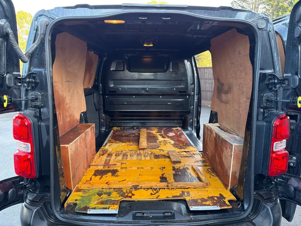 Used Vauxhall Vivaro 2022 for sale - 77369073: Photo 20