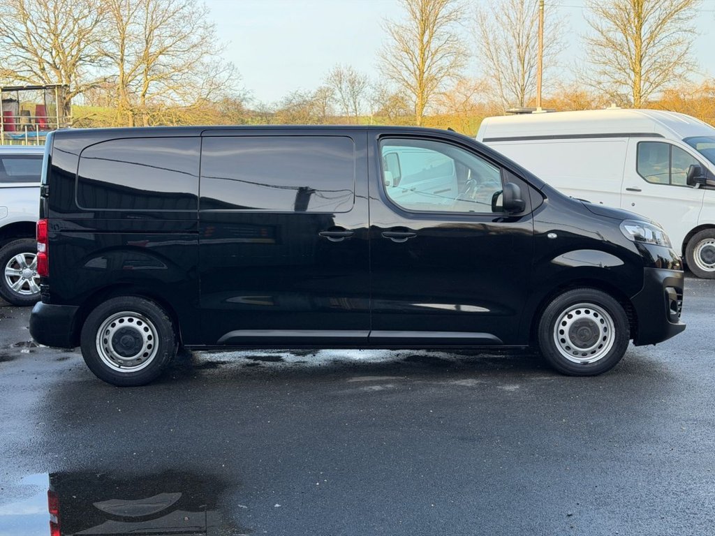 Used Vauxhall Vivaro 2022 for sale - 77369073: Photo 6