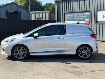 Used Ford Fiesta 2020 for sale - 79358516: Photo