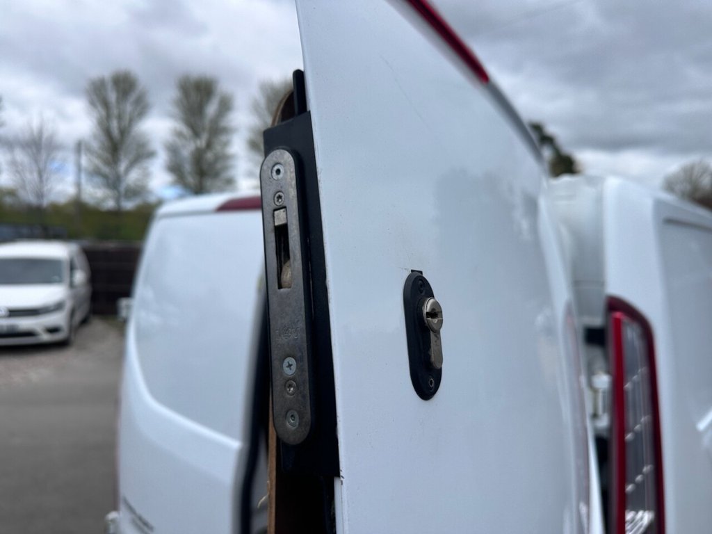 Used Ford Transit Custom 2020 for sale - 78111056: Photo 18