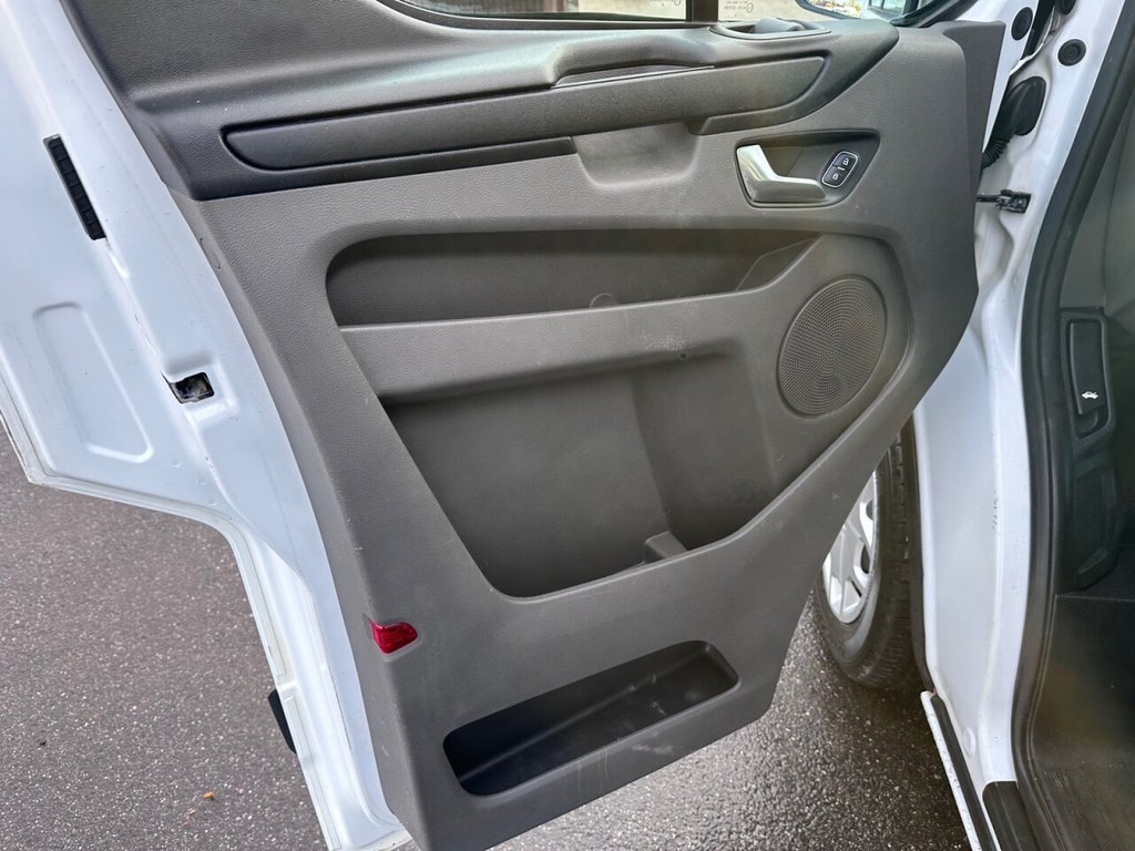 Used Ford Transit Custom 2018 for sale - 77210292: Photo 17