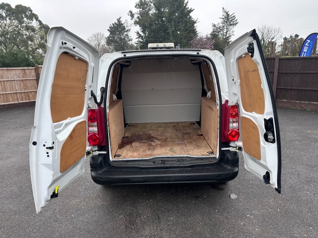 Used Peugeot Partner 2018 for sale - 77792056: Photo 15