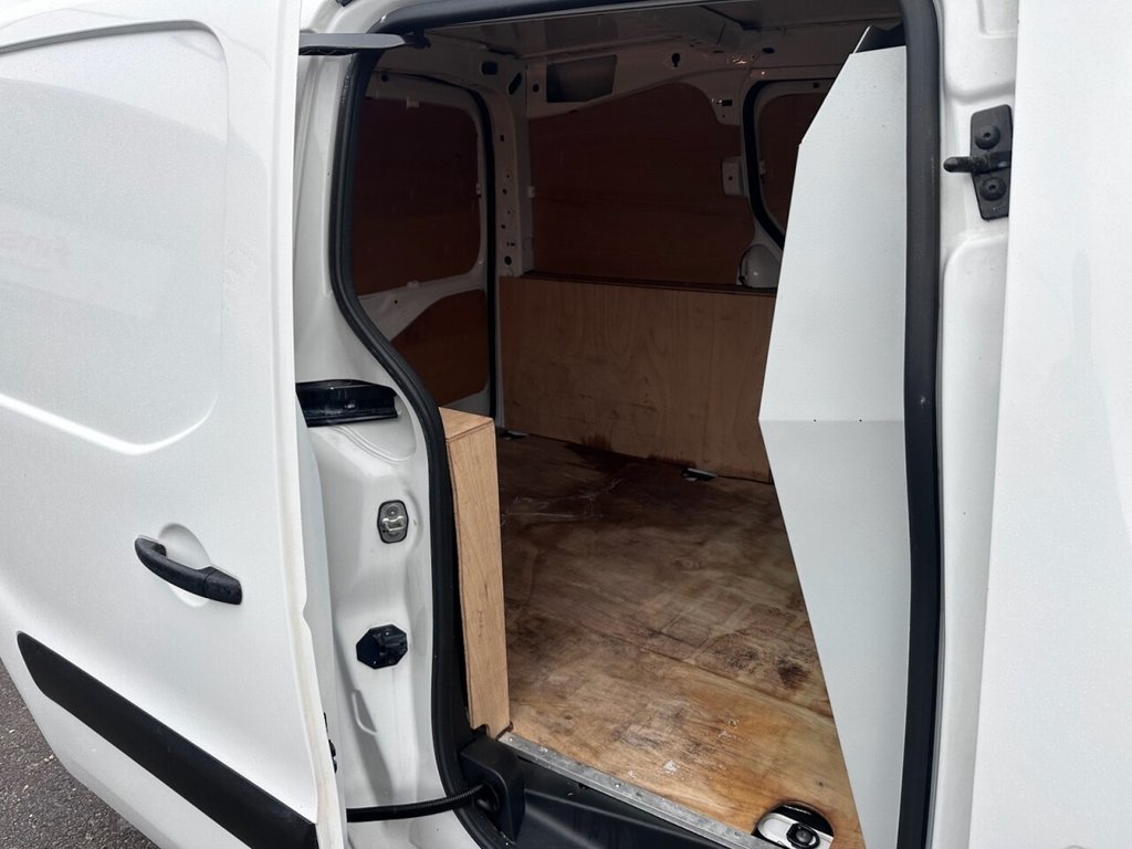 Used Peugeot Partner 2018 for sale - 77792056: Photo 19