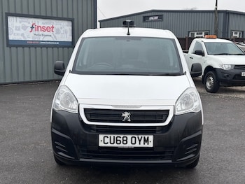 Used Peugeot Partner 2018 for sale - 77792056: Photo