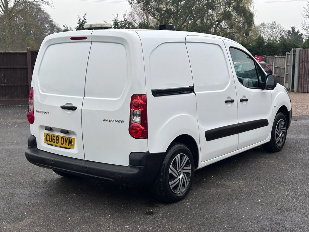 Used Peugeot Partner 2018 for sale - 77792056: Photo 5
