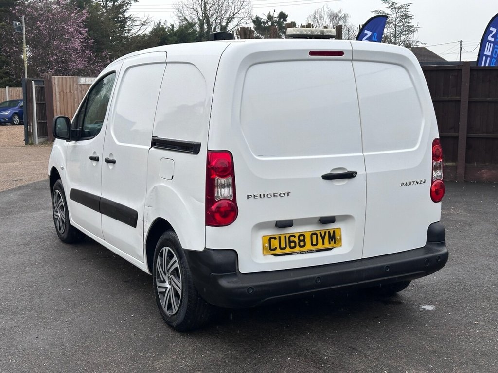 Used Peugeot Partner 2018 for sale - 77792056: Photo 7