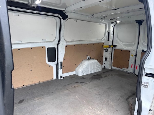 Used Ford Transit Custom 2018 for sale - 76309350: Photo 21
