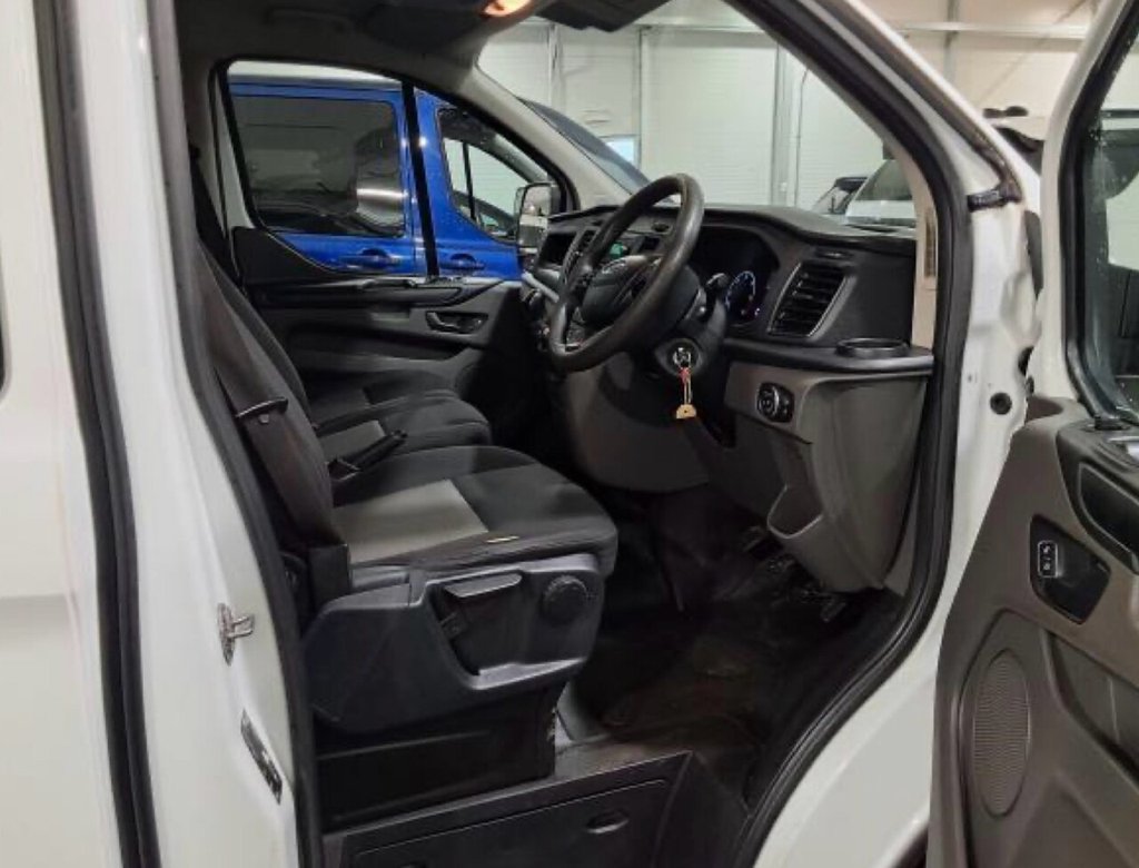 Used Ford Transit Custom 2018 for sale - 77437120: Photo 4