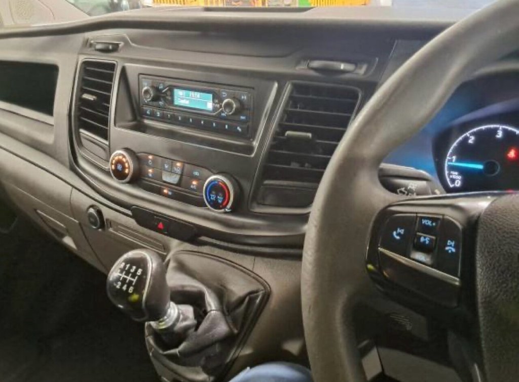 Used Ford Transit Custom 2018 for sale - 77437120: Photo 6