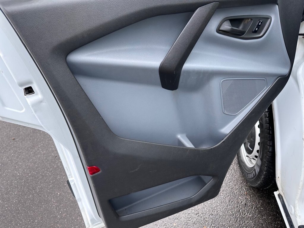 Used Ford Transit Custom 2017 for sale - 77210302: Photo 18