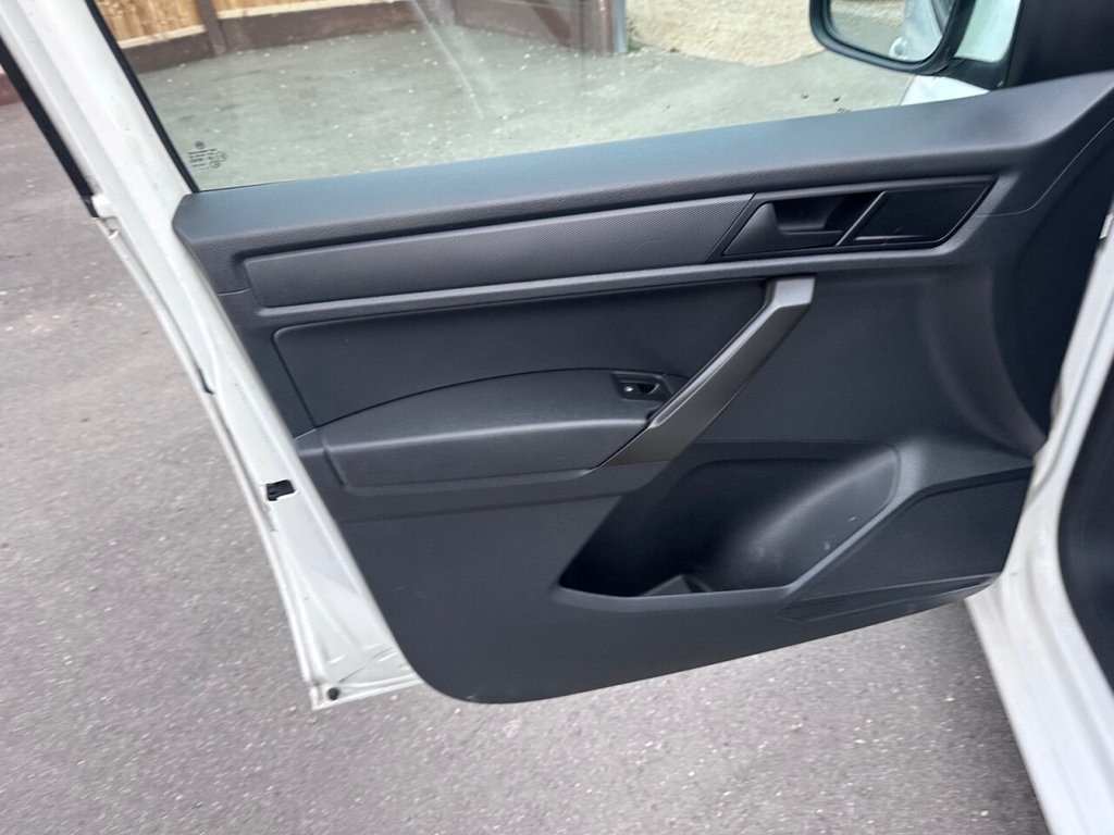 Used Volkswagen Caddy Maxi 2019 for sale - 76481608: Photo 14