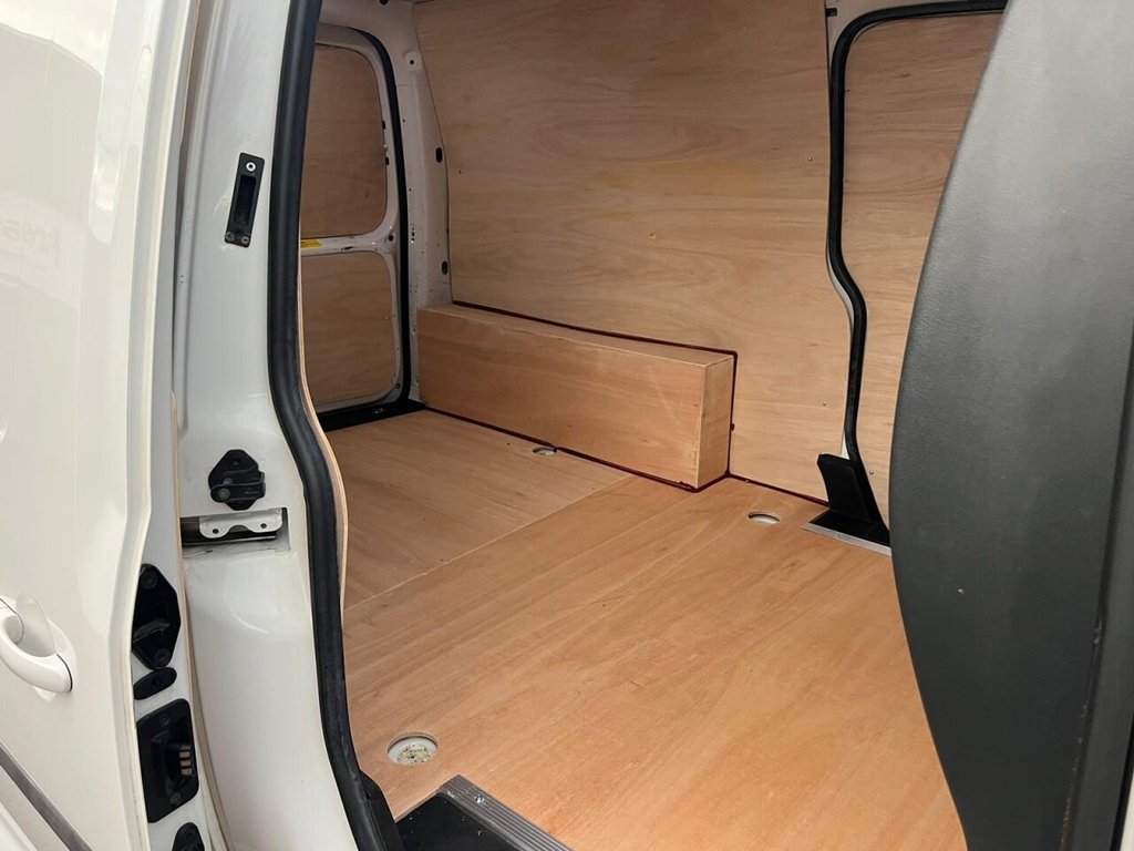 Used Volkswagen Caddy Maxi 2019 for sale - 76481608: Photo 23