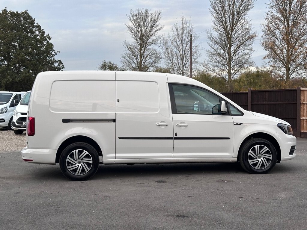 Used Volkswagen Caddy Maxi 2019 for sale - 76481608: Photo 5