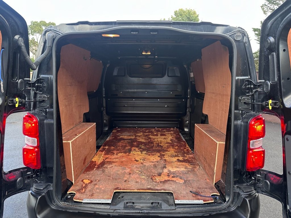 Used Vauxhall Vivaro 2022 for sale - 77227161: Photo 16