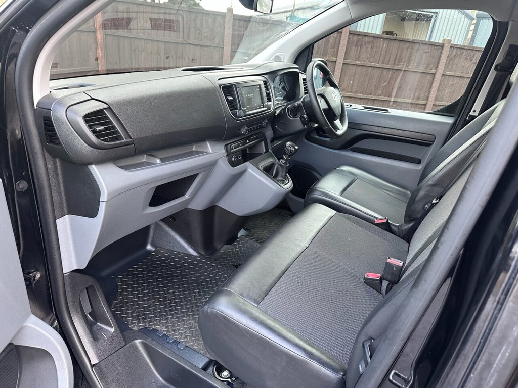 Used Vauxhall Vivaro 2022 for sale - 77227161: Photo 8