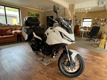 Used Honda NT1100 2023 for sale - bike-75704203: Photo