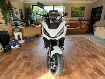 Used Honda NT1100 2023 for sale - bike-75704203: Photo