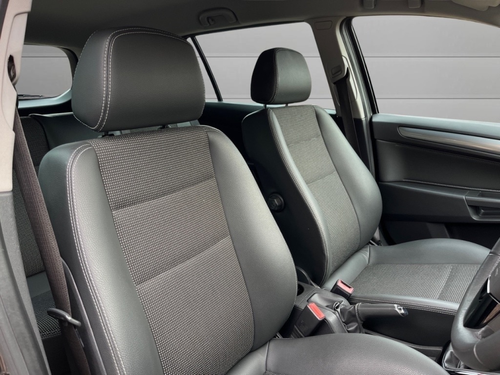 Used Vauxhall Astra 2009 for sale - 77557516: Photo 11