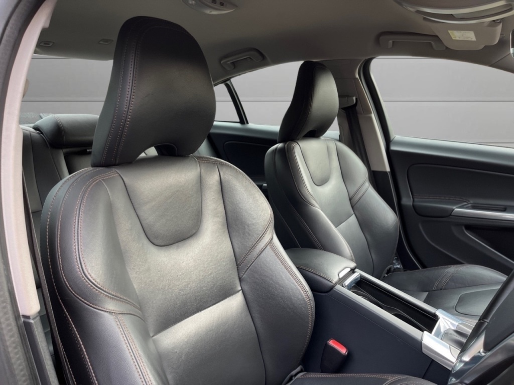 Used Volvo S60 2016 for sale - 76653859: Photo 12