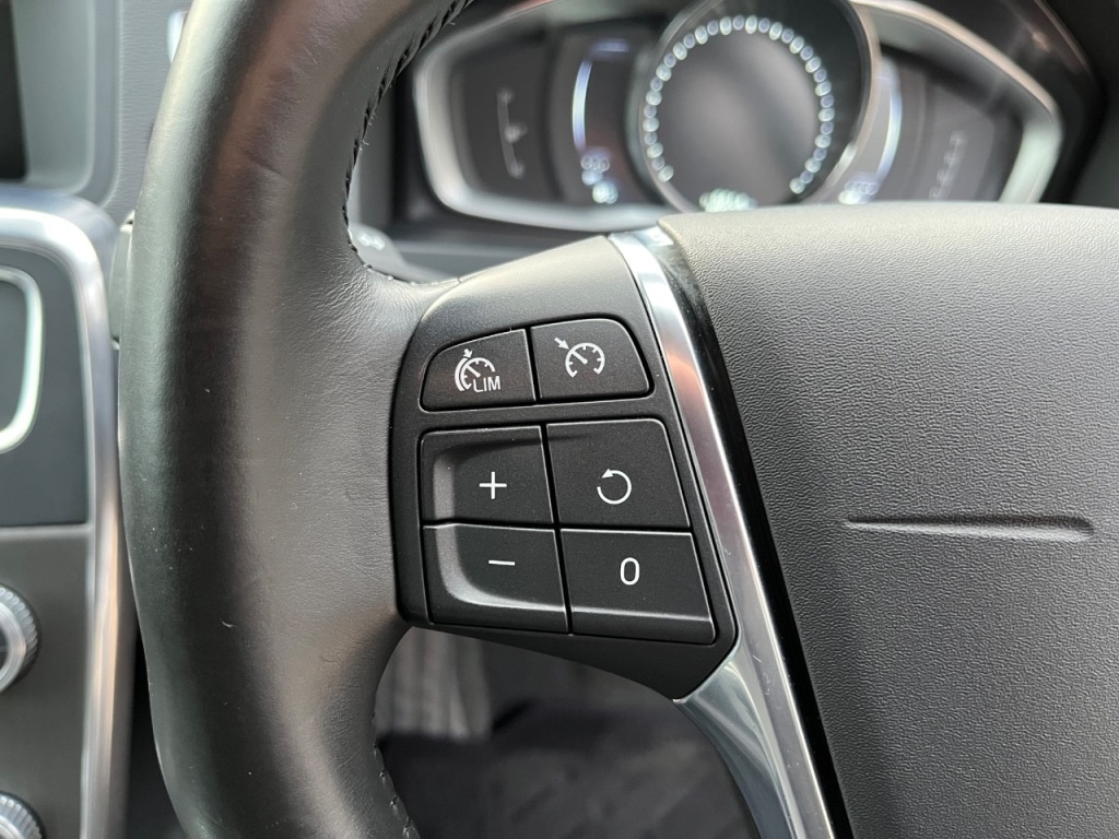 Used Volvo S60 2016 for sale - 76653859: Photo 23