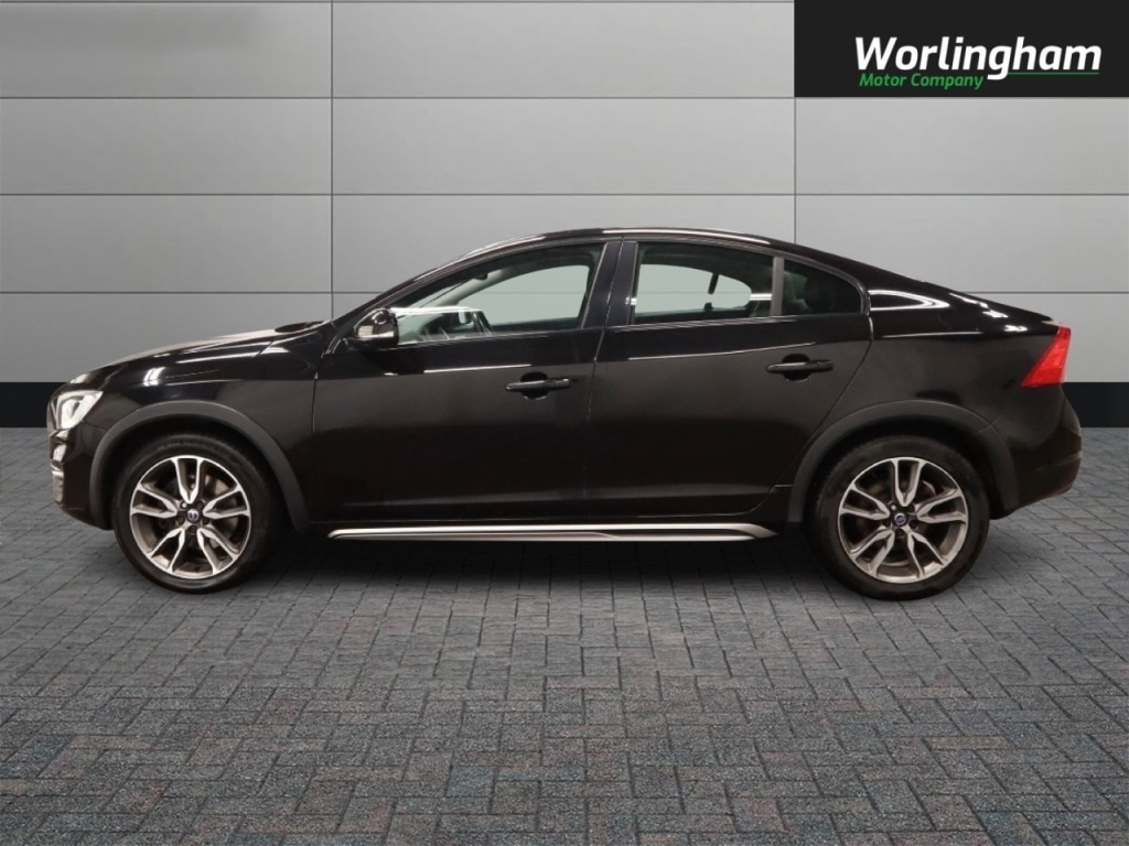 Used Volvo S60 2016 for sale - 76653859: Photo 3