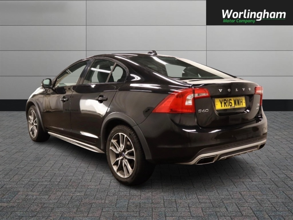 Used Volvo S60 2016 for sale - 76653859: Photo 4