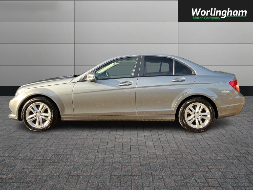 Used Mercedes-Benz C-Class 2013 for sale - 76056577: Photo 4