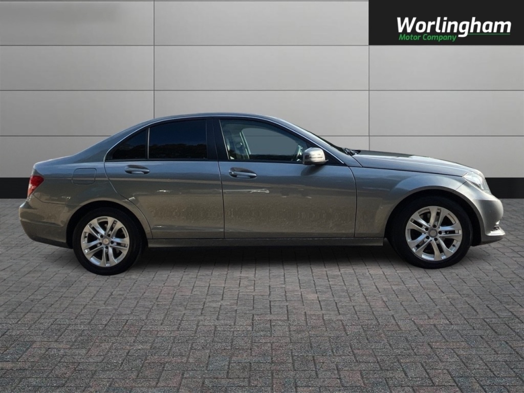 Used Mercedes-Benz C-Class 2013 for sale - 76056577: Photo 8