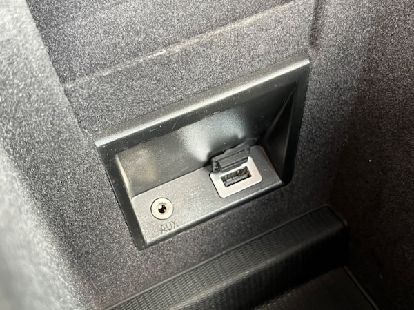 Used Volvo XC60 2017 for sale - 74942065: Photo 27