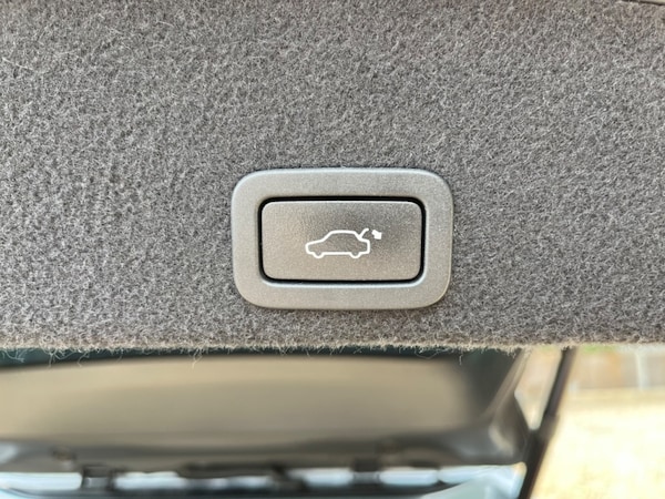 Used Volvo XC60 2017 for sale - 74942065: Photo 28