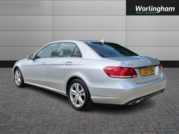 Used Mercedes-Benz E Class 2013 for sale - 76005703: Photo 5