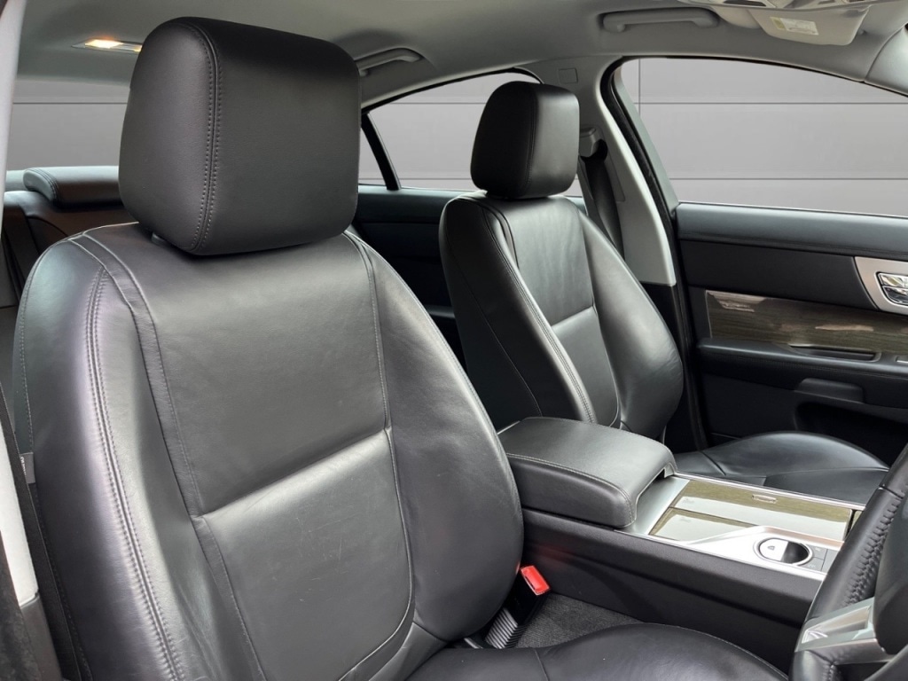 Used Jaguar XF 2014 for sale - 76303195: Photo 12