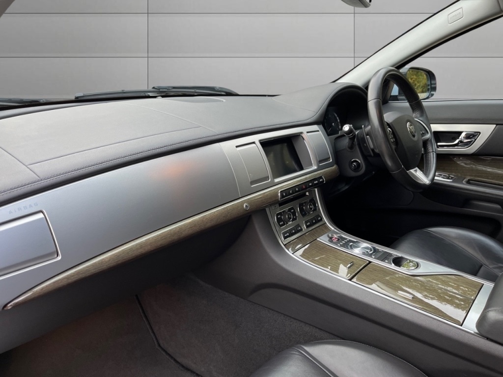 Used Jaguar XF 2014 for sale - 76303195: Photo 13