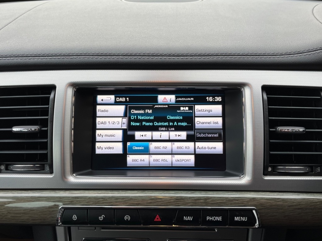 Used Jaguar XF 2014 for sale - 76303195: Photo 21