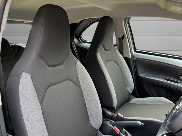 Used Toyota Aygo X 2022 for sale - 74985121: Photo 12