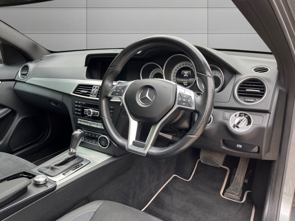 Used Mercedes-Benz C-Class 2014 for sale - 76056588: Photo 12
