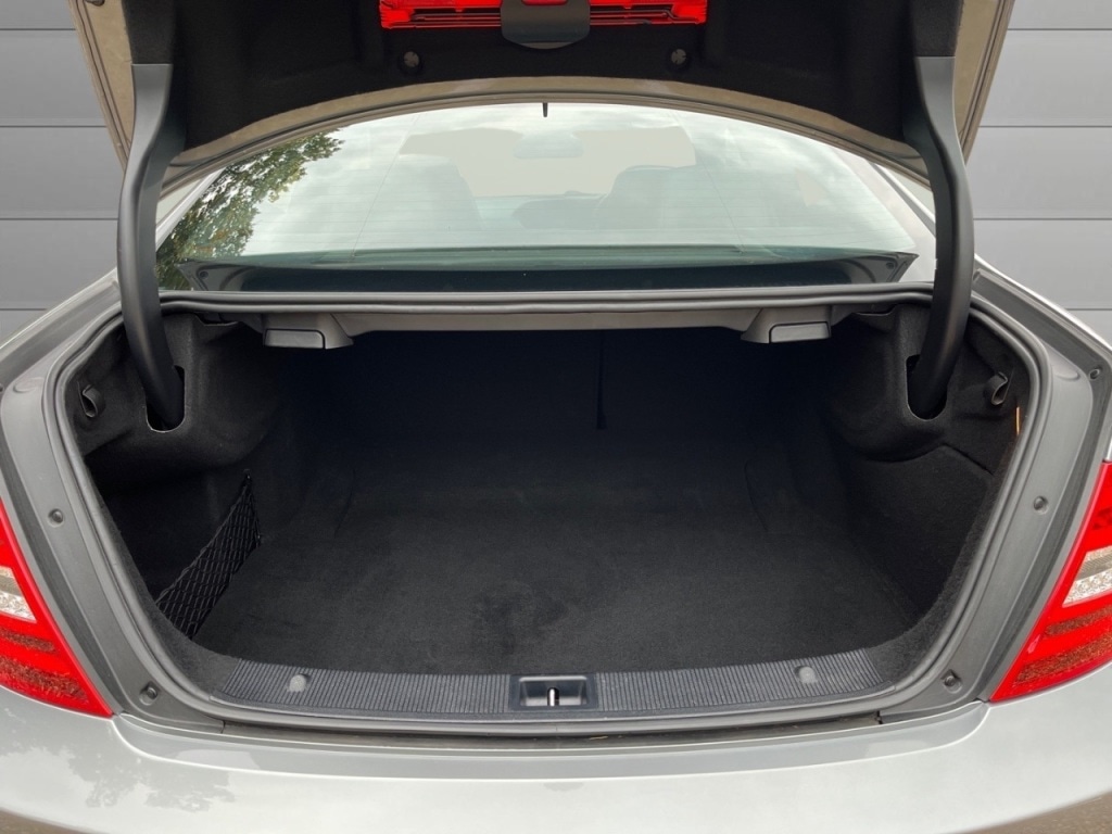 Used Mercedes-Benz C-Class 2014 for sale - 76056588: Photo 18