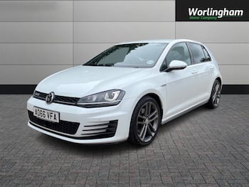 Used Volkswagen Golf 2017 for sale - 79679052: Photo