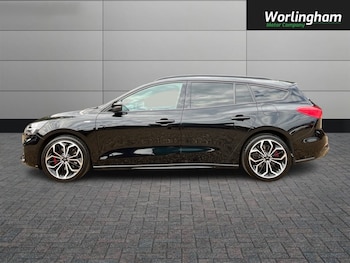 Used Ford Focus 2021 for sale - 79032137: Photo