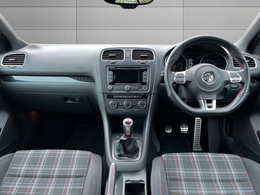 Used Volkswagen Golf 2015 for sale - 77850499: Photo 15