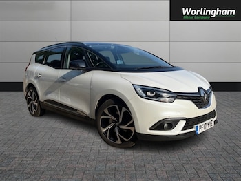 Used Renault Grand Scenic 2017 for sale - 78667440: Photo