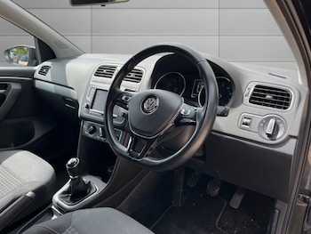 Used Volkswagen Polo 2016 for sale - 79369814: Photo