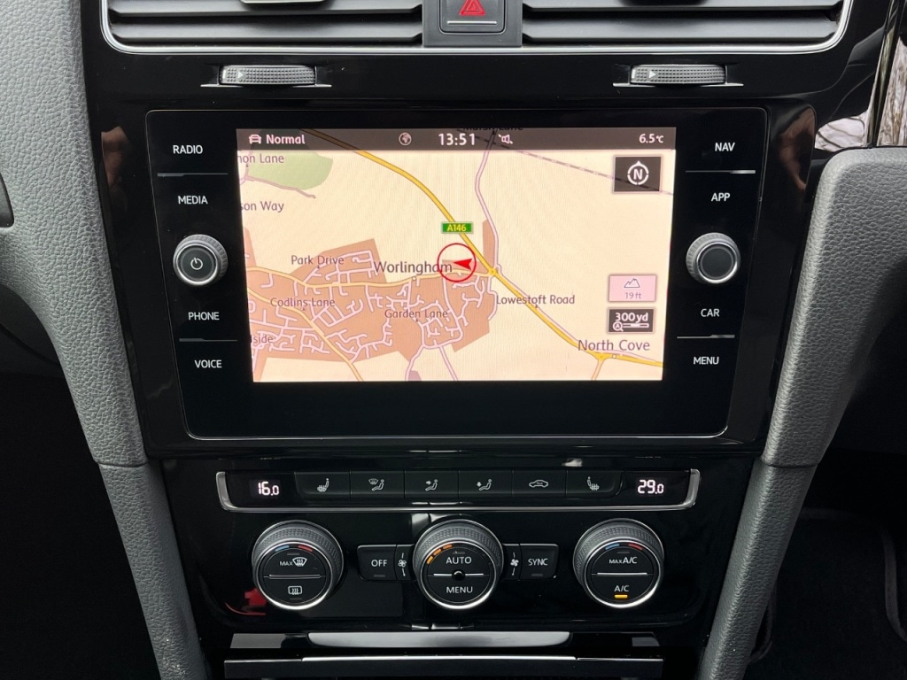 Used Volkswagen Golf 2018 for sale - 76546058: Photo 20