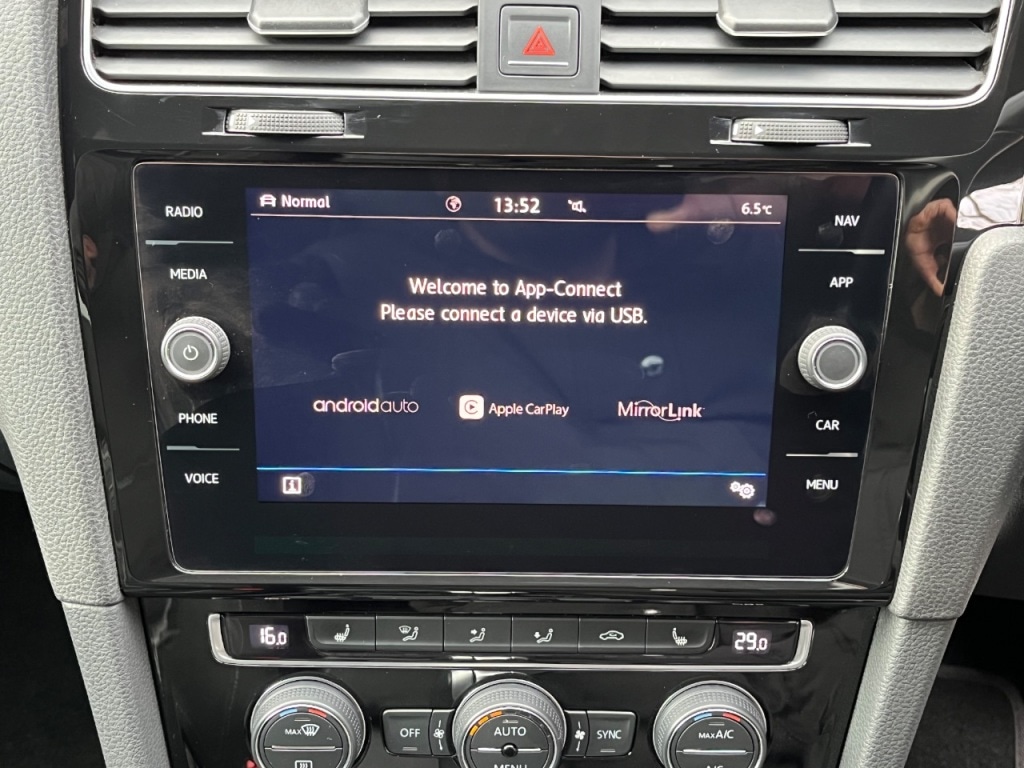 Used Volkswagen Golf 2018 for sale - 76546058: Photo 21