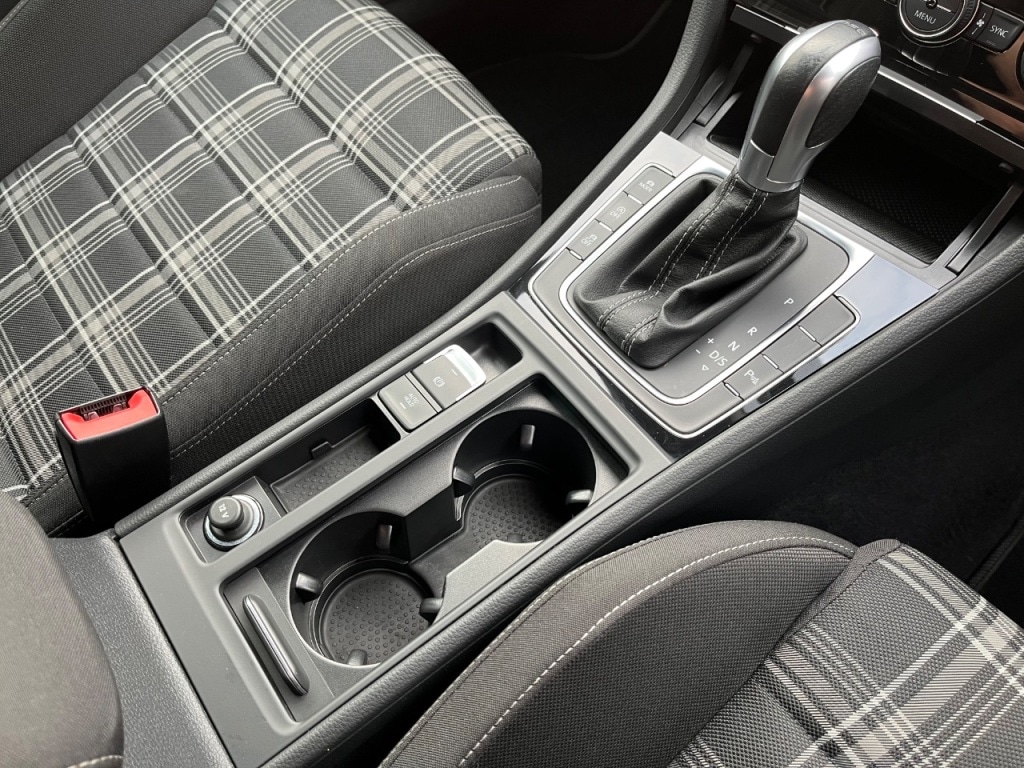 Used Volkswagen Golf 2018 for sale - 76546058: Photo 26