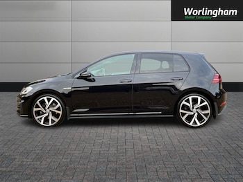 Used Volkswagen Golf 2018 for sale - 76546058: Photo