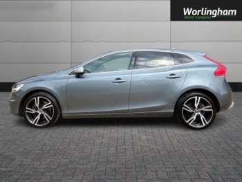 Used Volvo V40 2017 for sale - 74549193: Photo