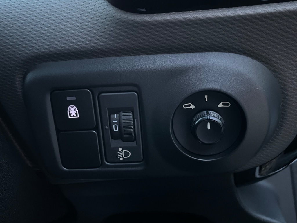 Used Citroen C4 Cactus 2015 for sale - 77200641: Photo 27