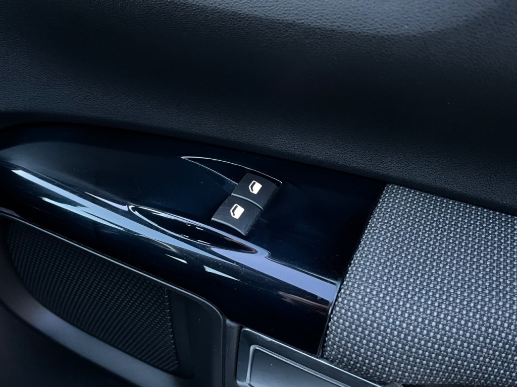 Used Citroen C4 Cactus 2015 for sale - 77200641: Photo 28