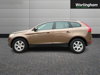 Used Volvo XC60 2010 for sale - 77557511: Photo